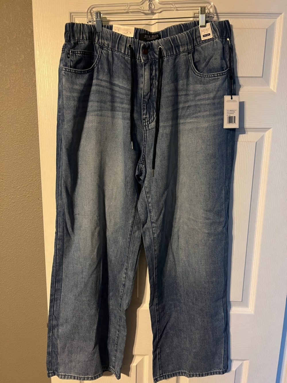 Judy Blue women’s Light Blue Drawstring wide legged jeans